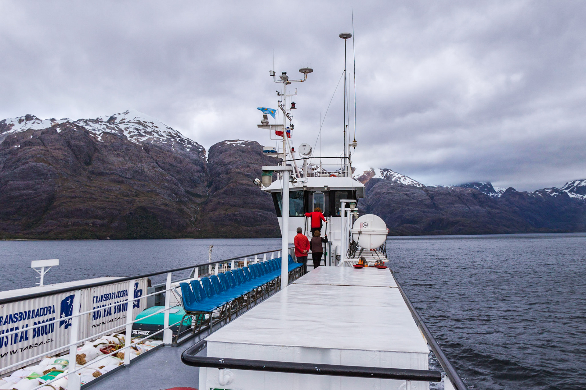 ferry puerto yungay to puerto natales